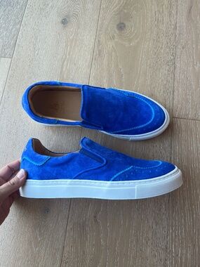The Office of Angela Scott bright blue slip on shoes 41 Harper